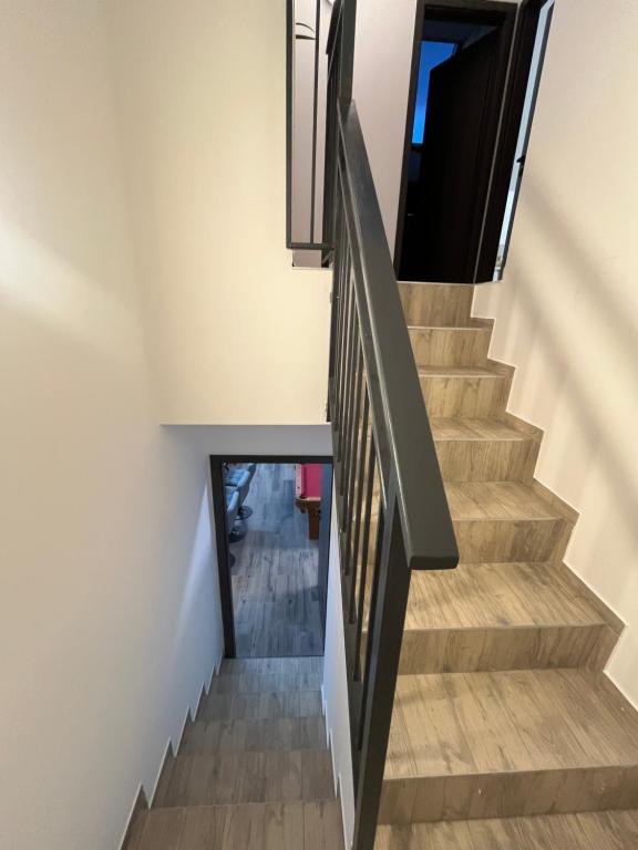 Brothers House nappali